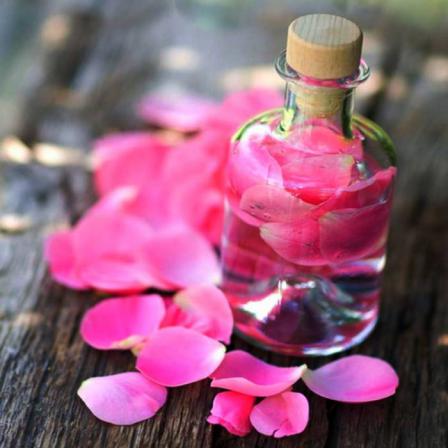 how to use damask rose essence