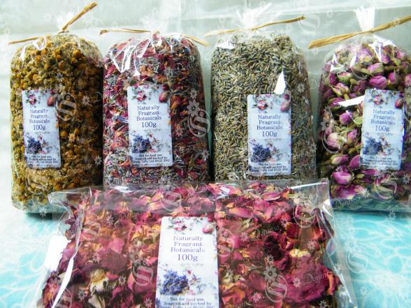 Buy Organic rose petals at best price